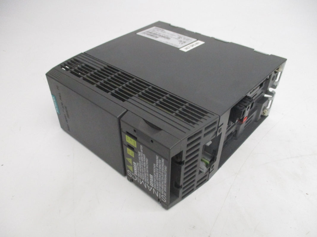 SIEMENS 6SL3210-1KE15-8UF2 380-480V 7.4A F/W 02/V4.7  NSNP