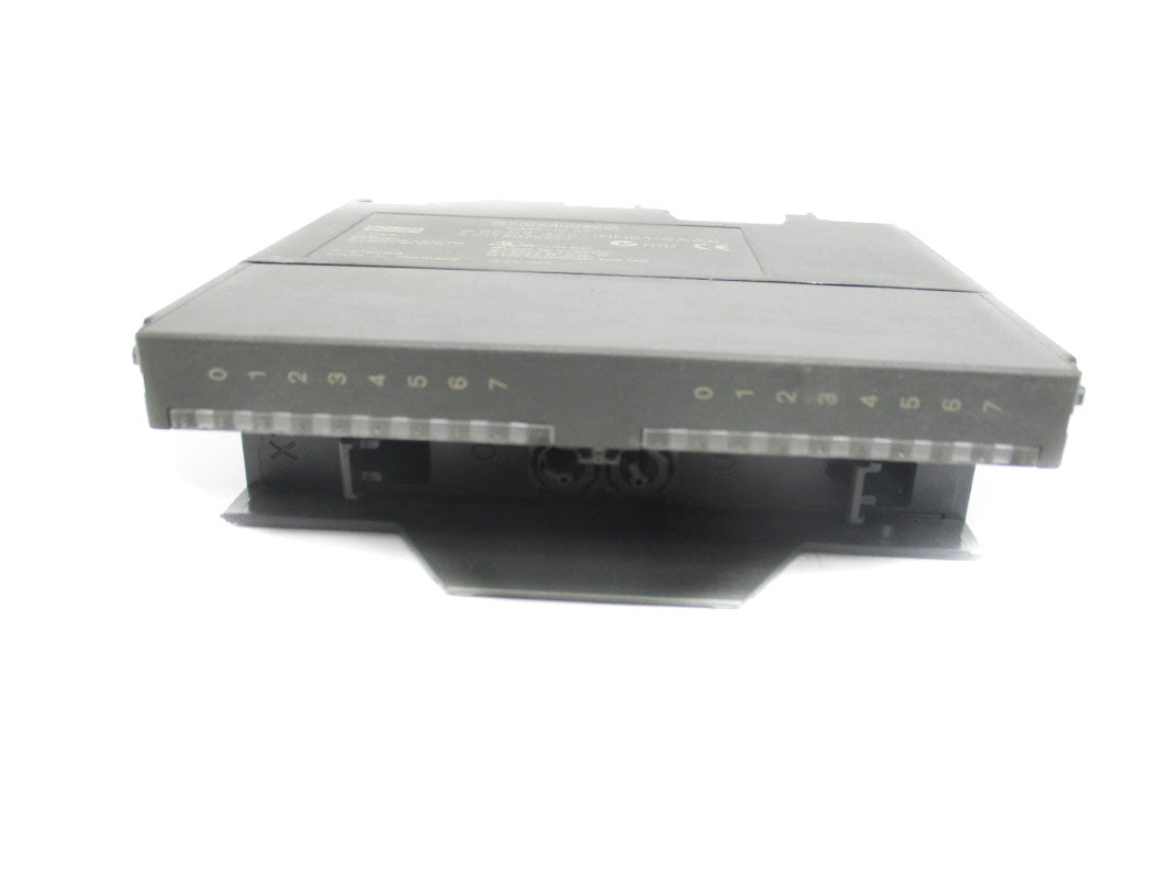 SIEMENS 6ES7322-1HH01-0AA0 240VAC 2A (NO DOOR) UNMP