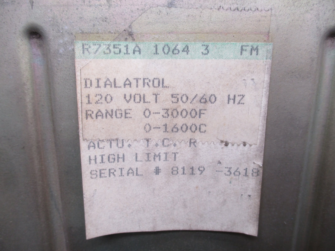 HONEYWELL R7351A1064 120V UNMP