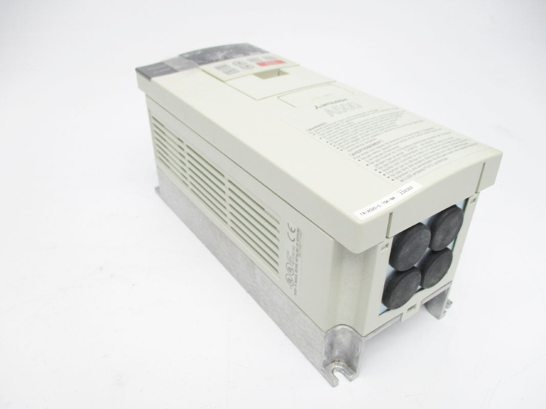 MITSUBISHI FR-A520-0.75K-NA 200-220VAC 8.2A NSMP