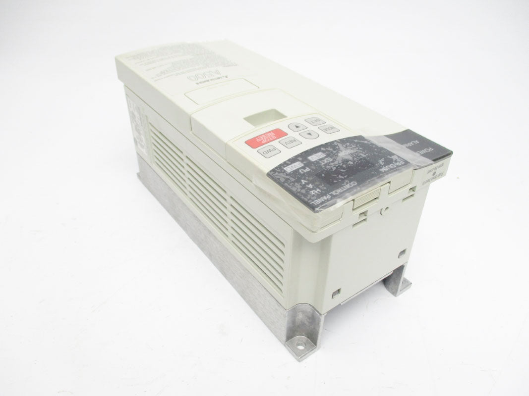 MITSUBISHI FR-A520-0.75K-NA 200-220VAC 8.2A NSMP