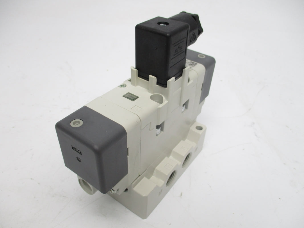 SMC VQ7-6-FG-D-3ZA03 24VDC .15-1.0MPA (AS PICTURED) NSNP