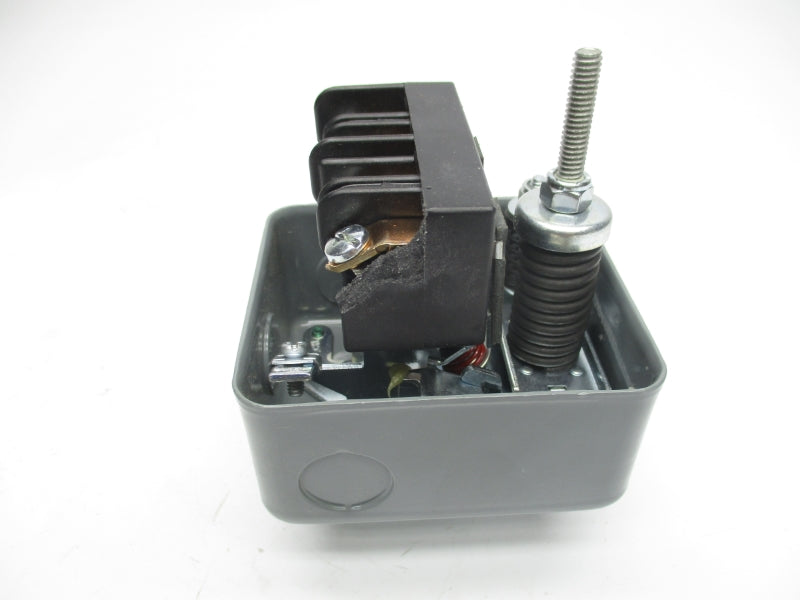 SQUARE D 9013GHG1S8J54 SER. C 460/575V 125PSI (AS PICTURED) NSMP