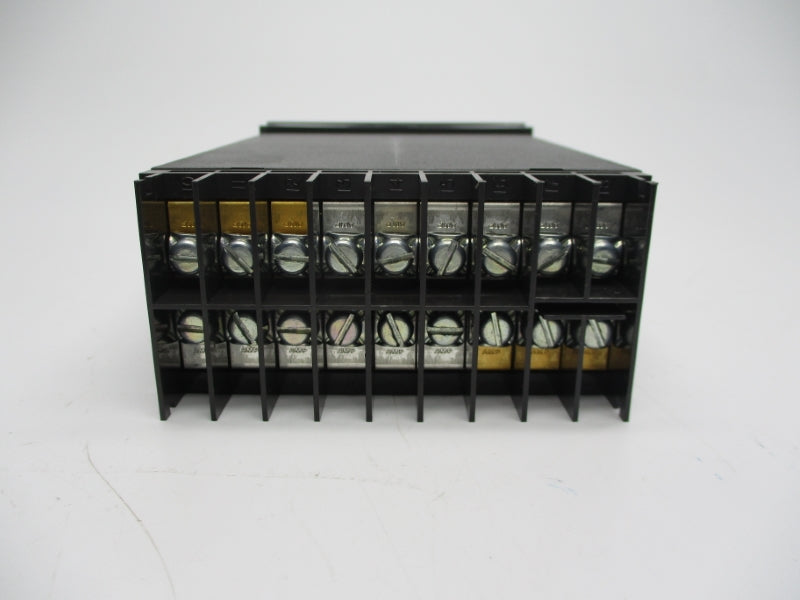 WEST INSTRUMENTS M3810-L02-T1720-H10 120V NSMP
