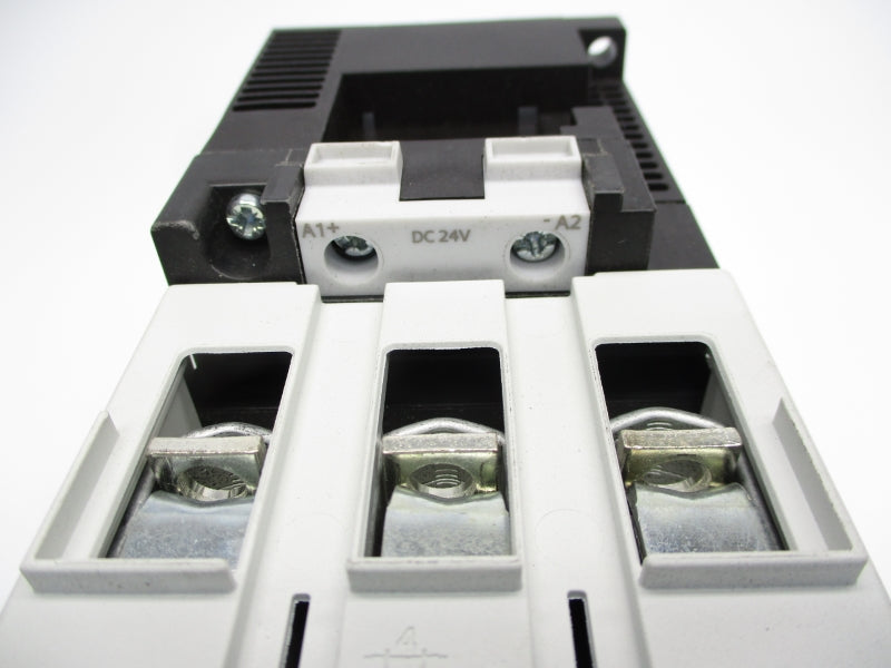 SIEMENS 3RT1045-1BB40 24VDC NSNP