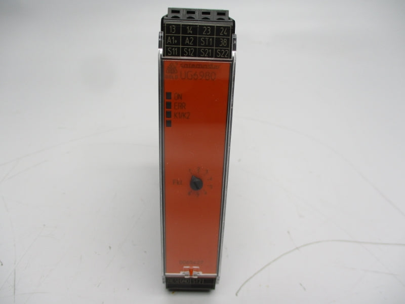 DOLD UG6980-02PS-61 250VAC 8A NSMP