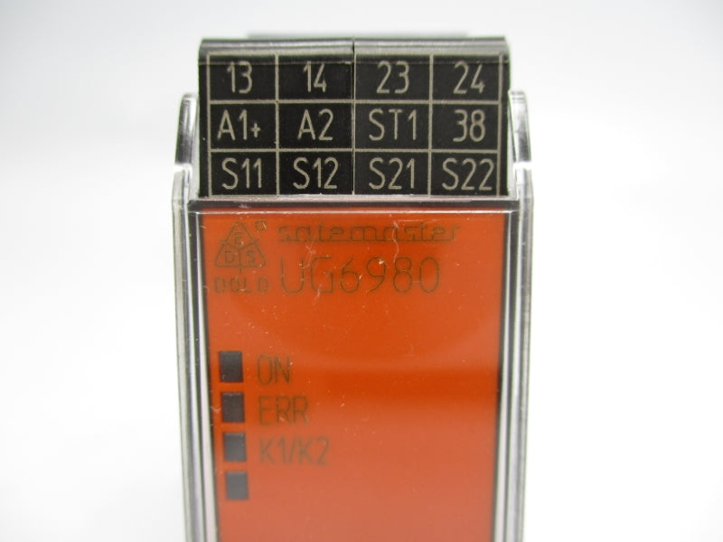 DOLD UG6980-02PS-61 250VAC 8A NSNP