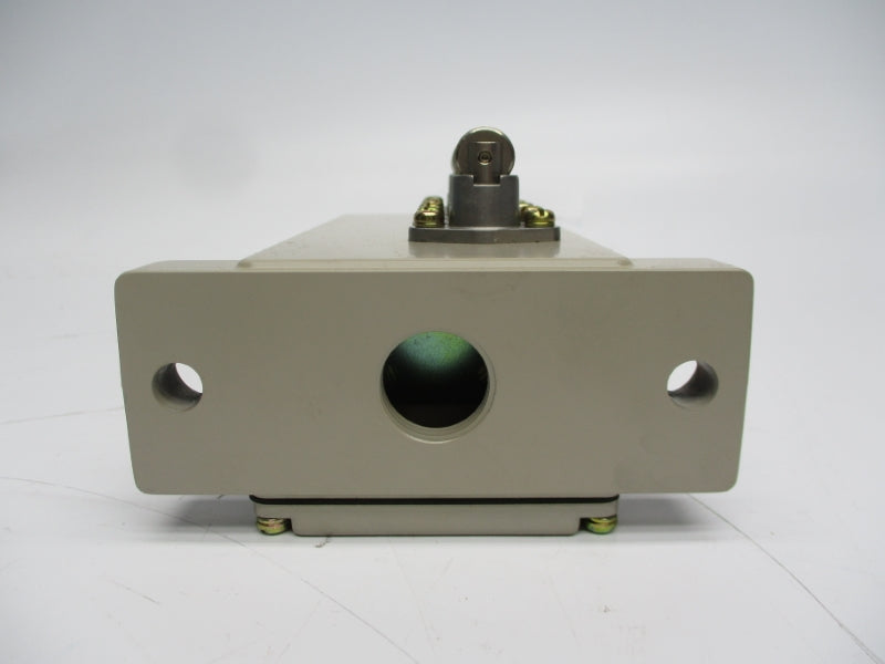 OMRON 6ZBQ2-2 480VAC 15A NSMP