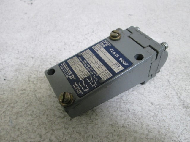 SQUARE D LIMIT SWITCH 9007-B62C (AS PICTURED) *AS IS*