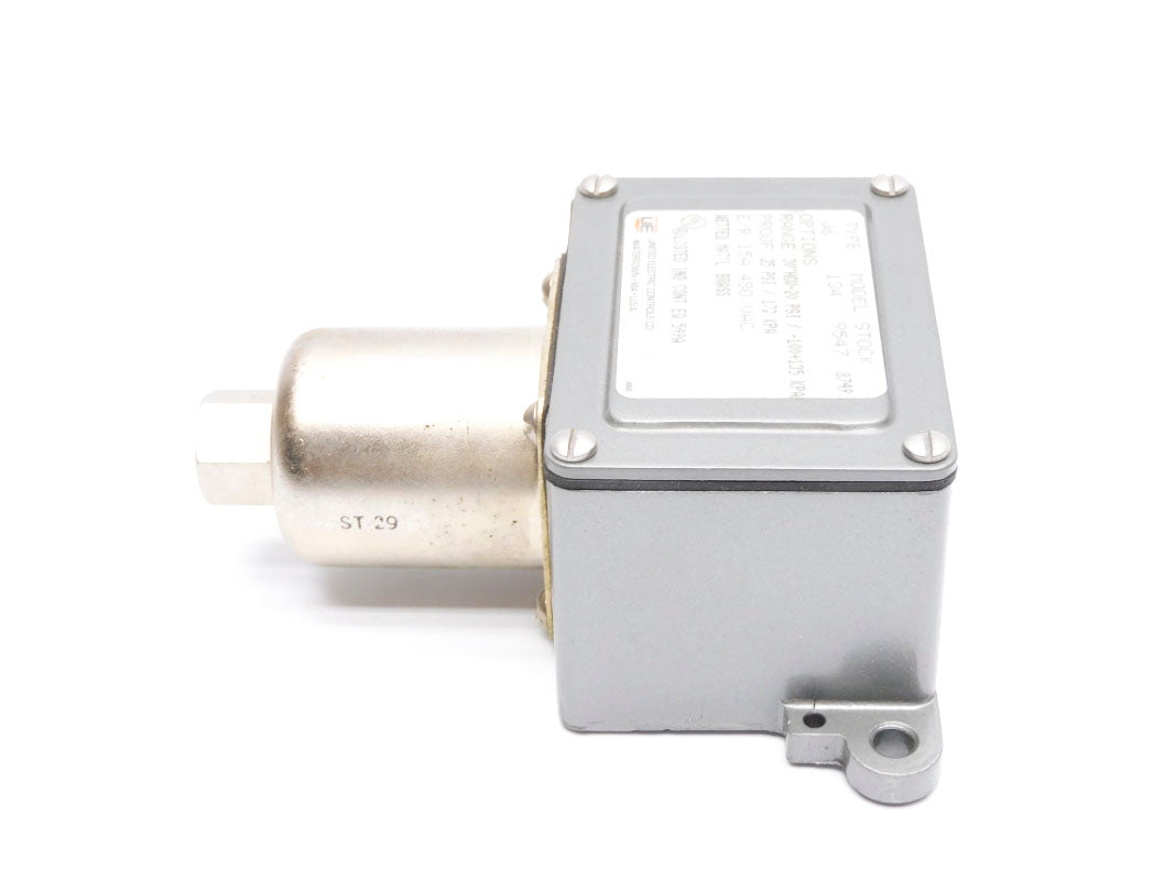 UNITED ELECTRIC J6-134-9547 480VAC 15A 30"HGV-25PSI NSNP