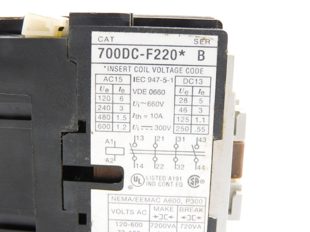 ALLEN BRADLEY 700DC-F220Z24 SER. B 24VDC UNMP
