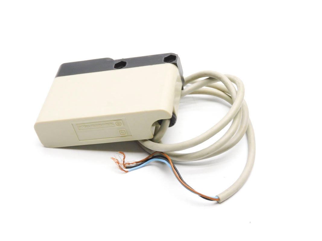 TELEMECANIQUE XUG-H04313 12-24V UNMP