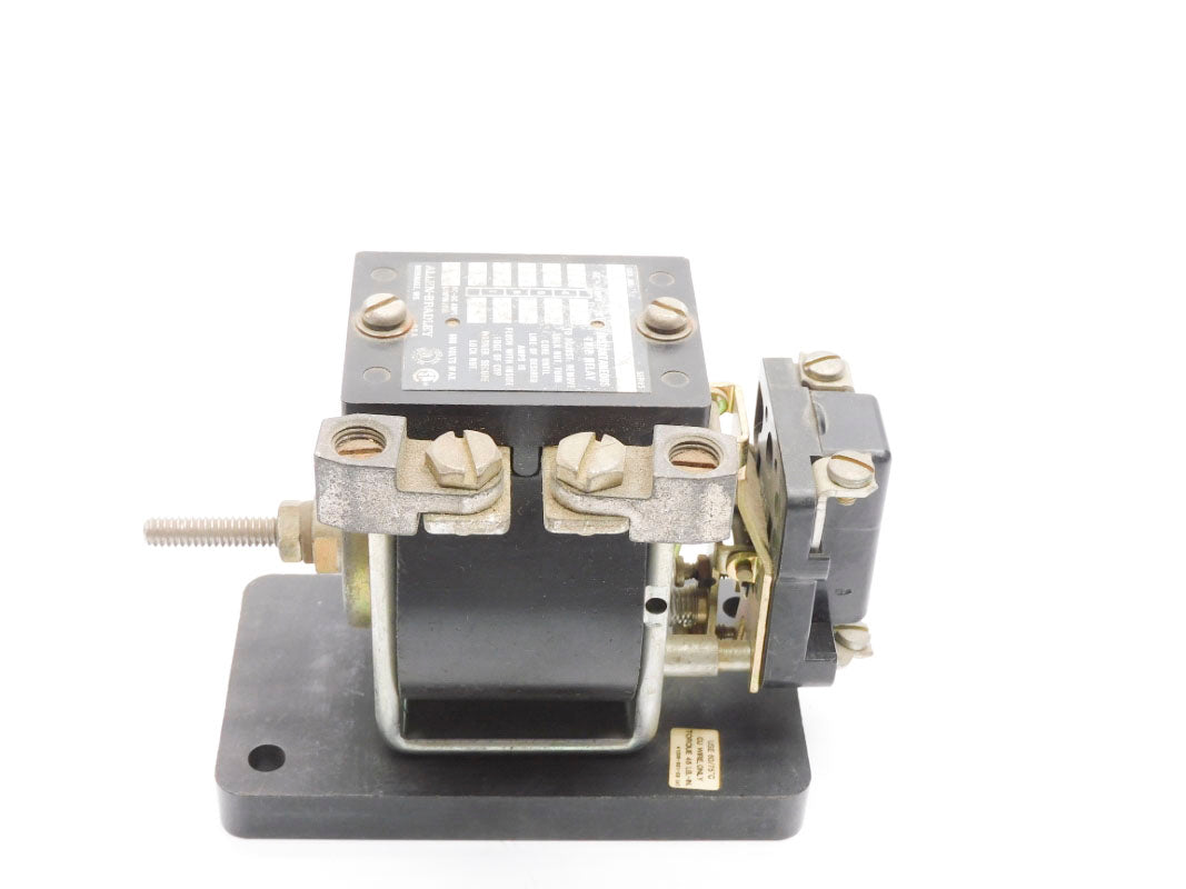 ALLEN BRADLEY 809-A06E SER. A 12A UNMP