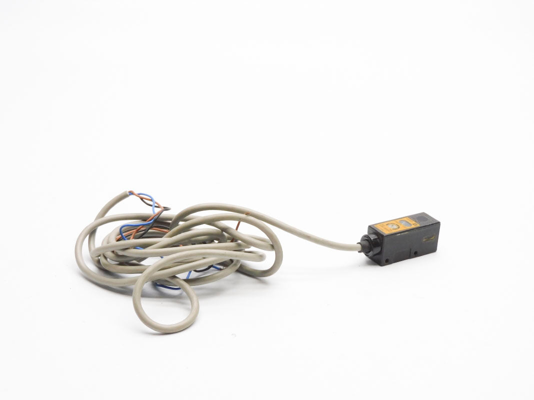 OMRON E3S-2DE41 12-24VDC UNMP