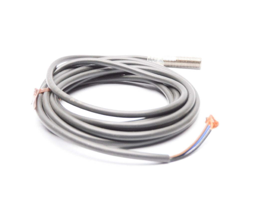 OMRON E2E-X1R5E2 12-24VDC NSNP