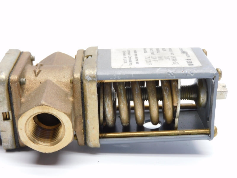 JOHNSON CONTROLS V47AA-12 150PSI 75/135'F 3/8" UNMP