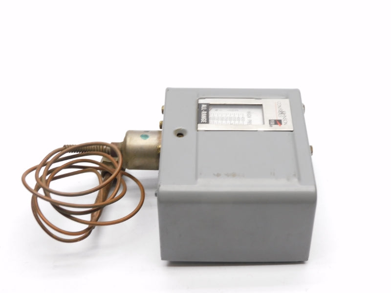 JOHNSON CONTROLS P70CA-3 600VAC 22.0A 50/450PSI UNMP