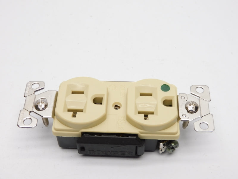 COOPER 8300V 125V 20A NSMP