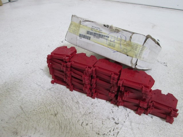LOT OF 44 DINNECTORS TERMINAL BLOCK (RED) DN-T8RED *NEW IN BOX*