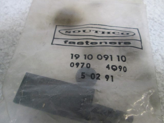 SOUTHCO FASTENERS 19 10 091 10 *NEW IN FACTORY BAG*