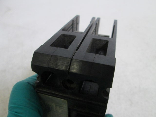 SIEMENS CIRCUIT BREAKER ED62B030 (AS PICTURED) *USED*