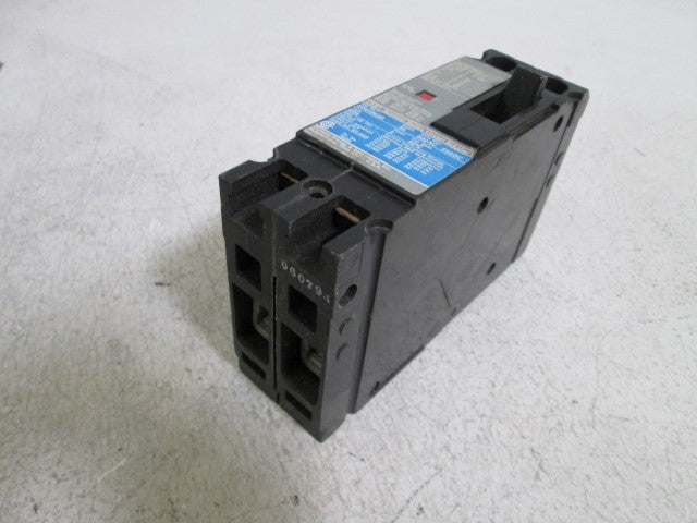 SIEMENS CIRCUIT BREAKER ED62B030 (AS PICTURED) *USED*