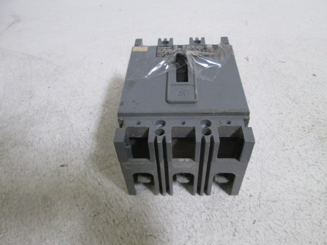 WESTINGHOUSE CIRCUIT BREAKER (GRAY) HFB3030 *USED*
