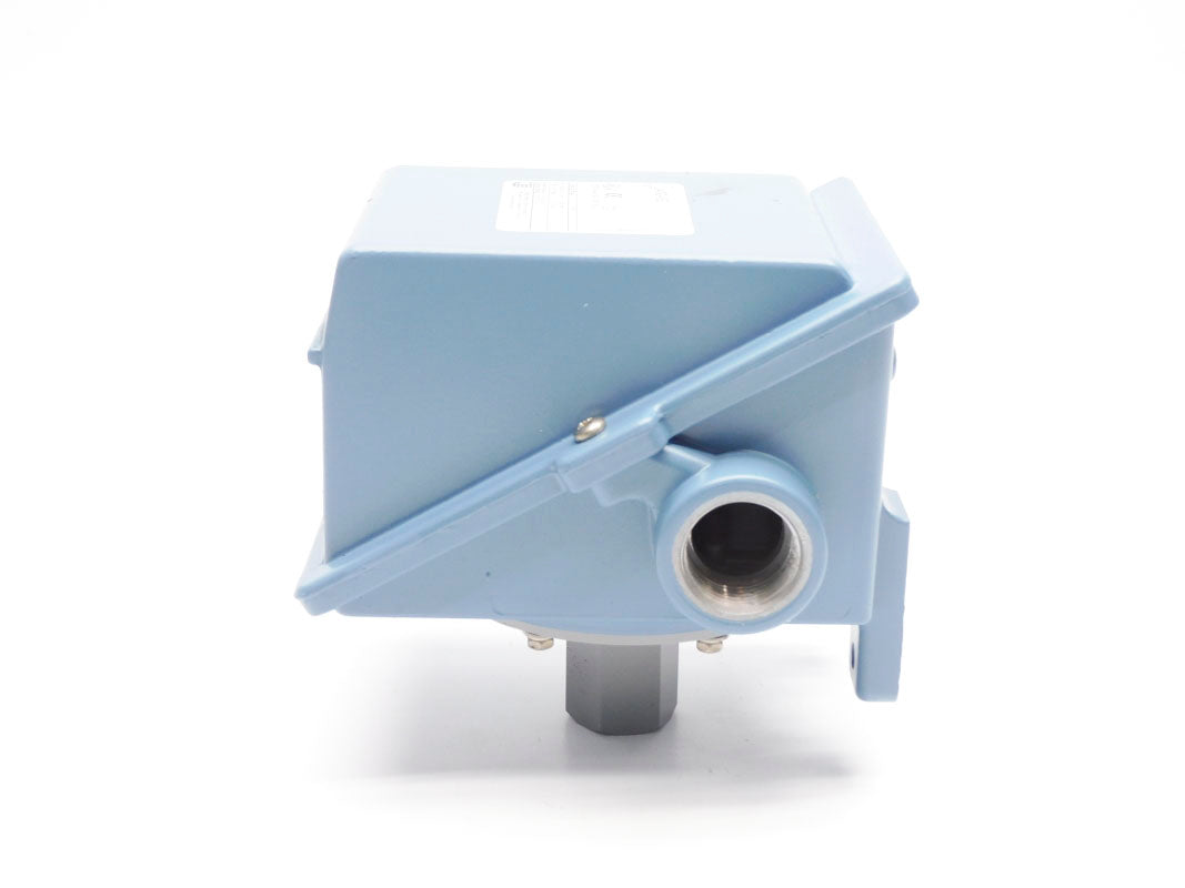 UNITED ELECTRIC J400-450 30"HGVAC-0PSI NSNP