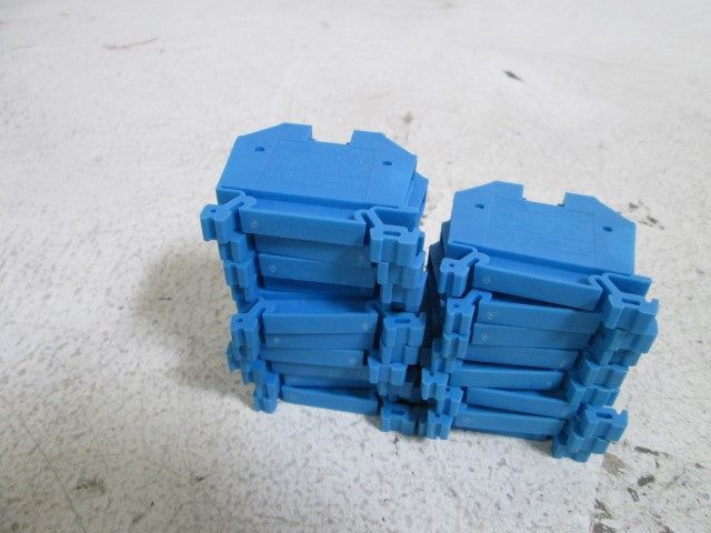 LOT OF 18 DINNECTORS TERMINAL BLOCK BLUE DN-T8B *NEW IN BOX*