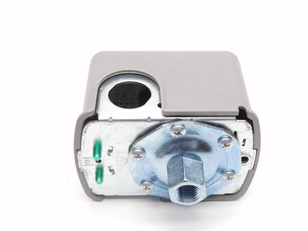 SQUARE D 9013FSG2J24C20 SER. B 60PSI NSNP