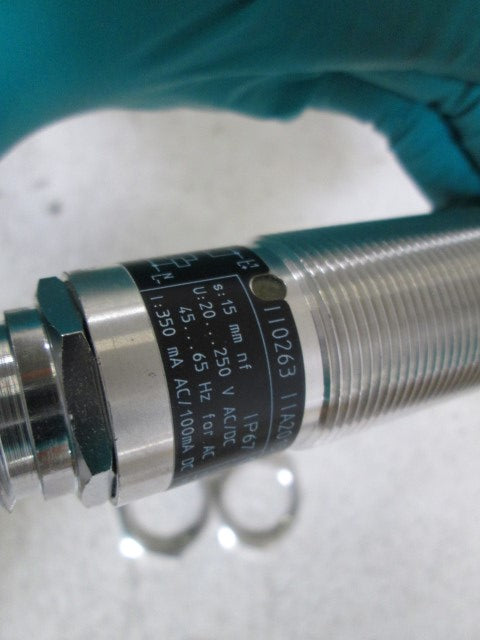 IFM EFECTOR II0263 INDUCTIVE PROXIMITY SENSOR *NEW NO BOX*