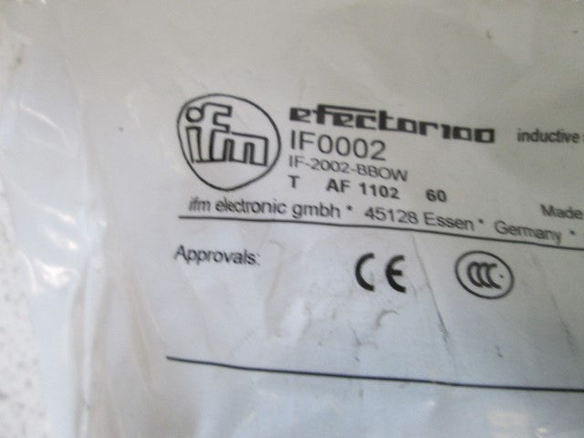 IFM EFECTOR IF0002 INDUCTIVE PROXIMITY SENSOR *NEW IN FACTORY BAG*