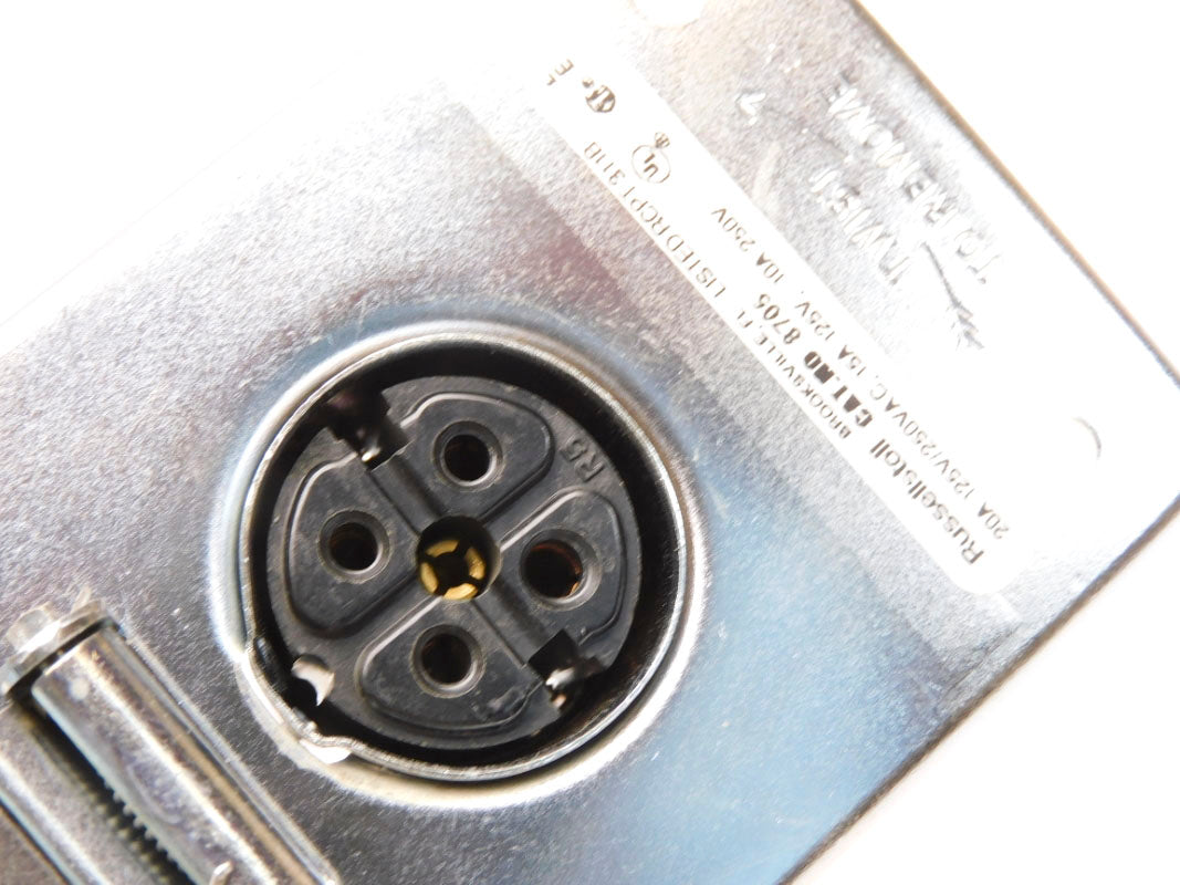 RUSSELL&STOLL 8705 F12143D 250V 20A NSMP