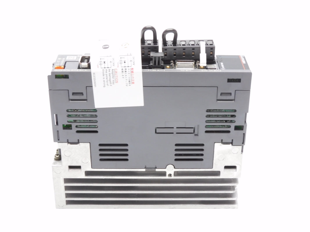 MITSUBISHI MR-J4-10B 200-240VAC 0.9/1.5A NSNP