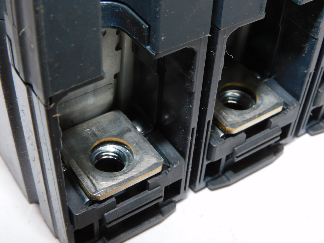 SCHNEIDER ELECTRIC LV431651 NSX250F 800V 200A NUPI