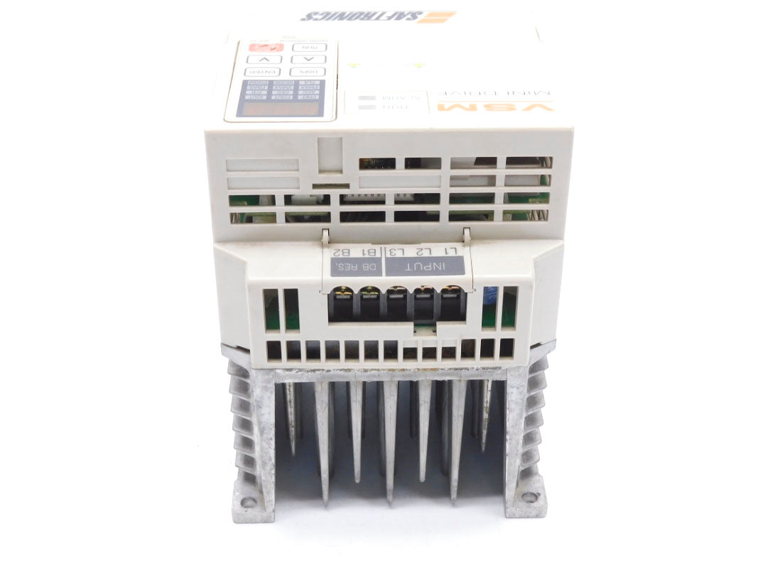 SAFTRONICS CIMR-XCBU40P7 460VAC 4.5A UNMP