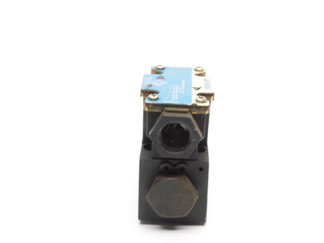 VICKERS DG4V-3-2A-M-FW-B6-60 870116 120V 5000PSI NSNP