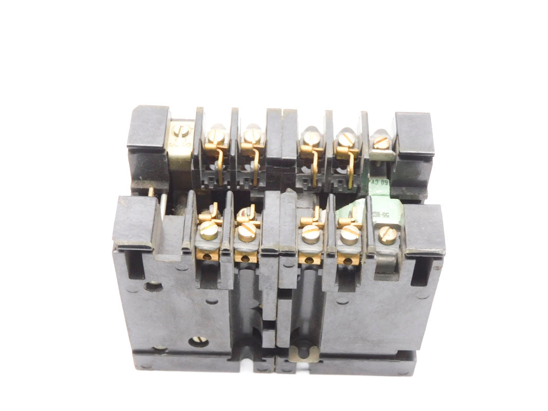 GENERAL ELECTRIC CR122A04302AA 300V 10A UNMP