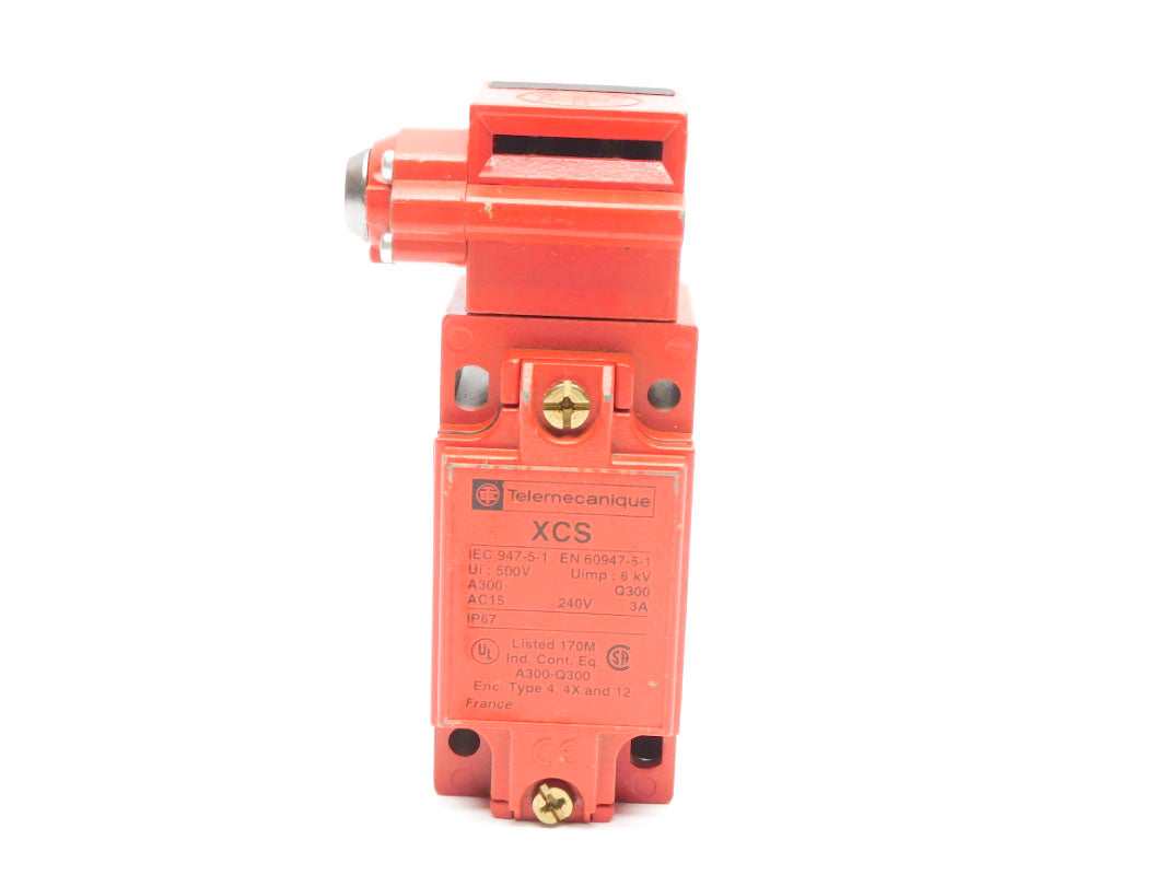 TELEMECANIQUE XCS-C703 240V 3A NSNP