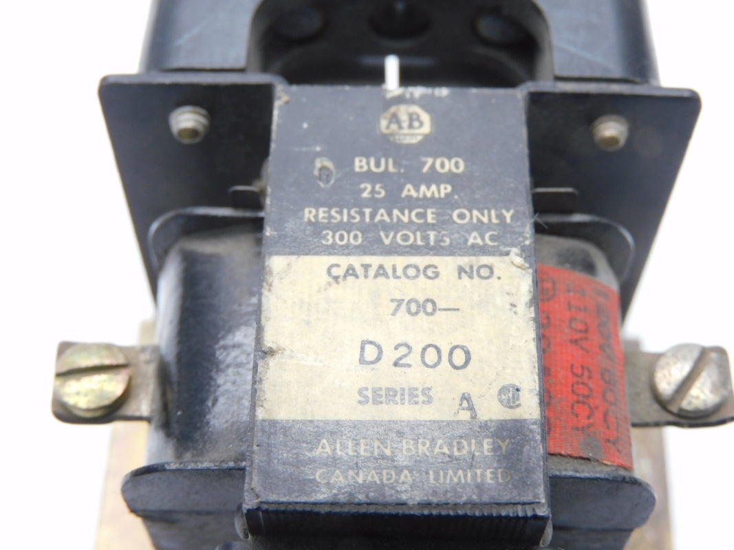 ALLEN BRADLEY 700-D200 SER. A 120V 25A UNMP