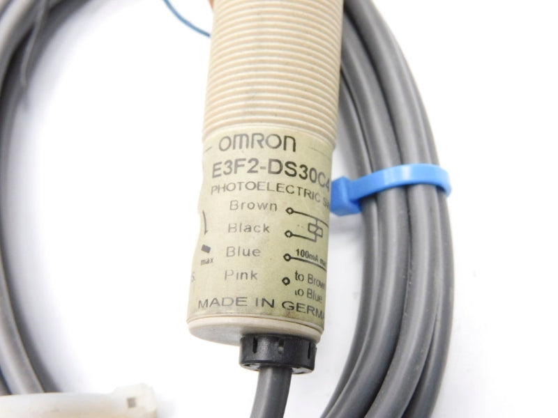 OMRON E3F2-DS30C4 10-30VDC UNMP