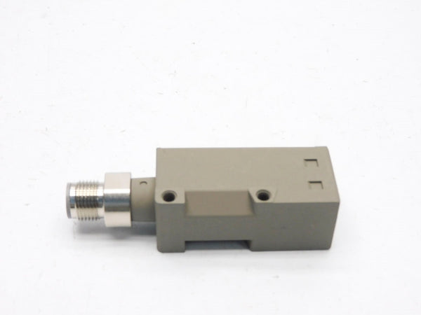 OMRON E3S-CT16-D 10-30VDC NSNP