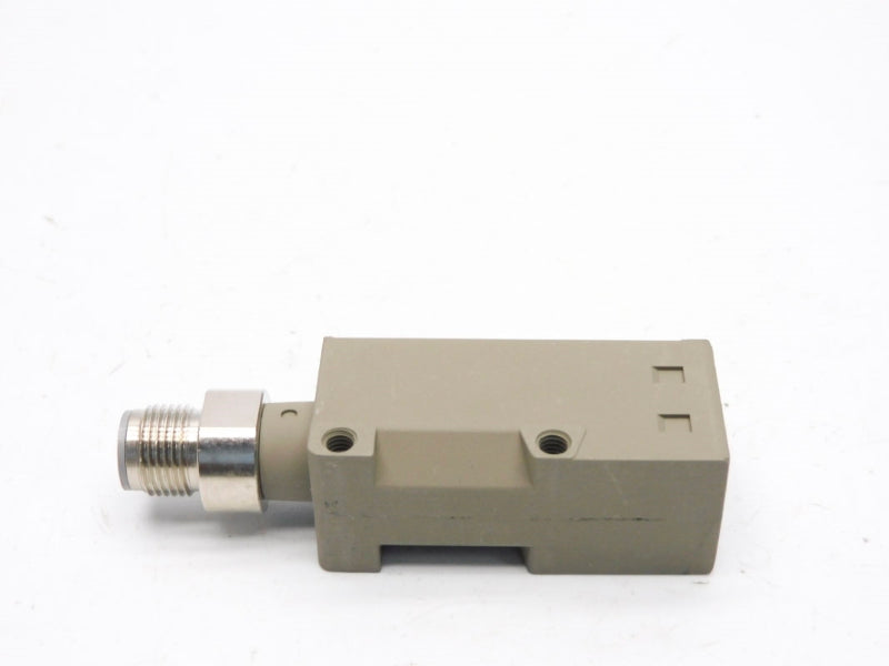 OMRON E3S-CT16-L 10-30VDC NSNP