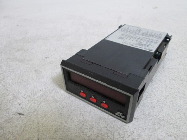 RED LION PANEL METER IMT02007 *USED*