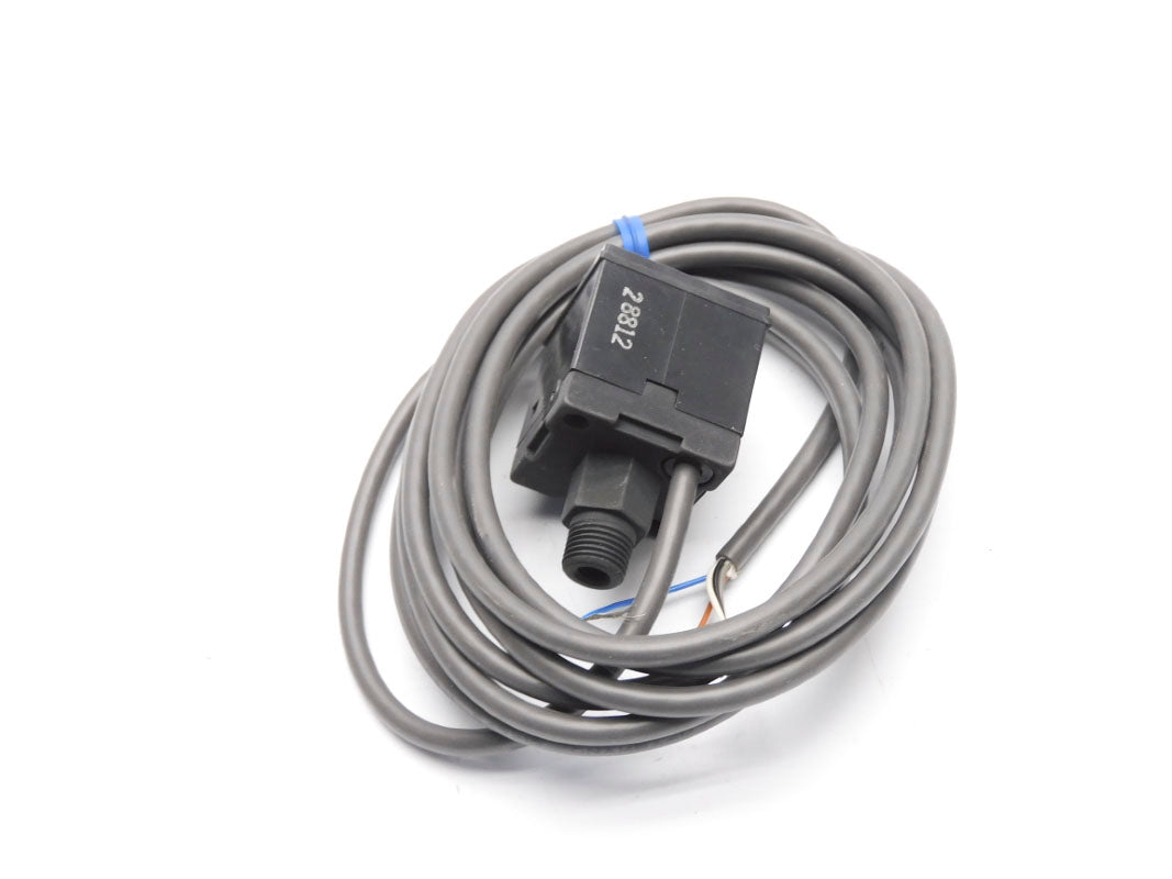 OMRON E8F2-A01C 12-24VDC UNMP