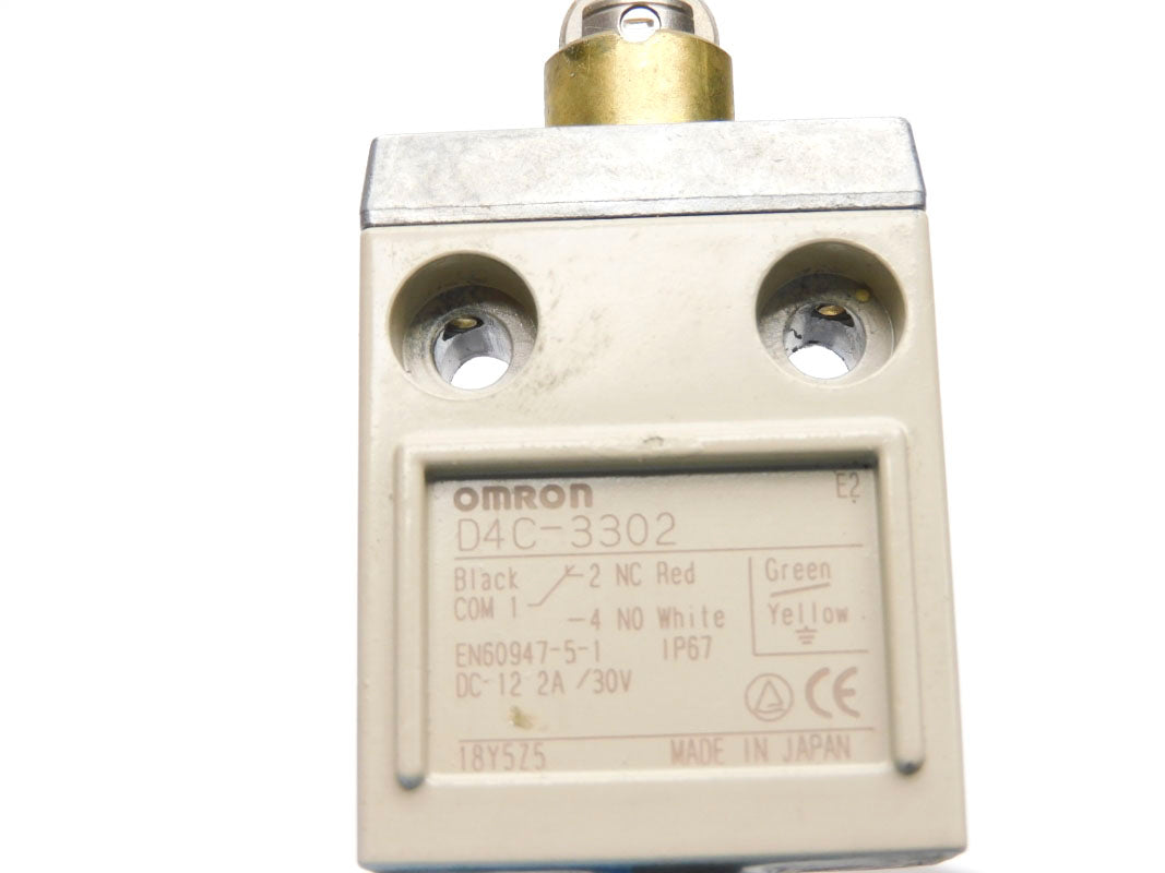 OMRON D4C-3302 12-30VDC 2A UNMP
