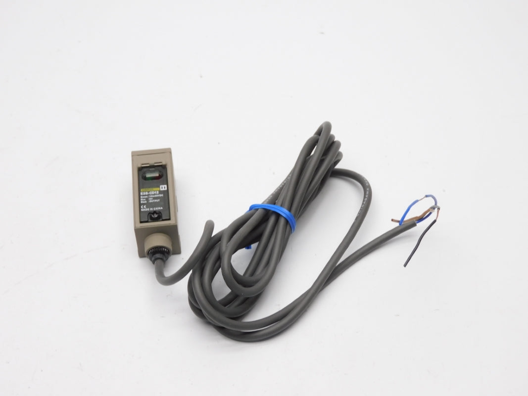 OMRON E3S-CD12 10-30VDC NSMP