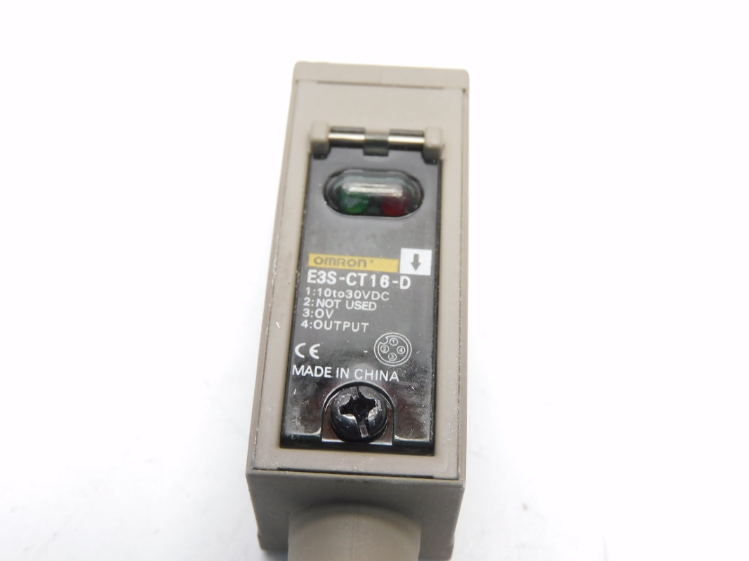 OMRON E3S-CT16-D 10-30VDC UNMP