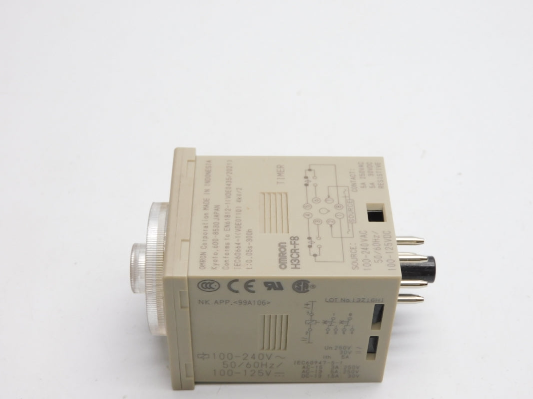 OMRON H3CR-F8 250VAC 5A 0.05s-300h NSNP