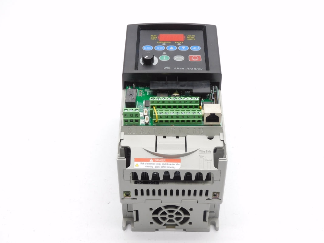 ALLEN BRADLEY 22B-E4P2N104 SER. A 460-600V 6.3A F/W 7.02 NSNP